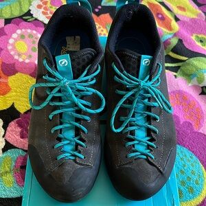 Scarpa Gecko Men’s 10 1/3 US. 43 1/2 EU.